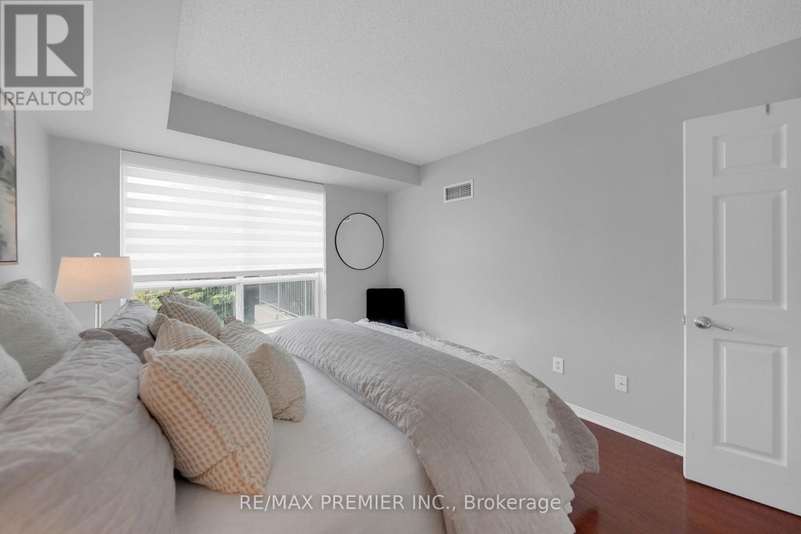 220 - 51 Baffin Court, Richmond Hill, Ontario  L4B 4P6 - Photo 27 - N12922864