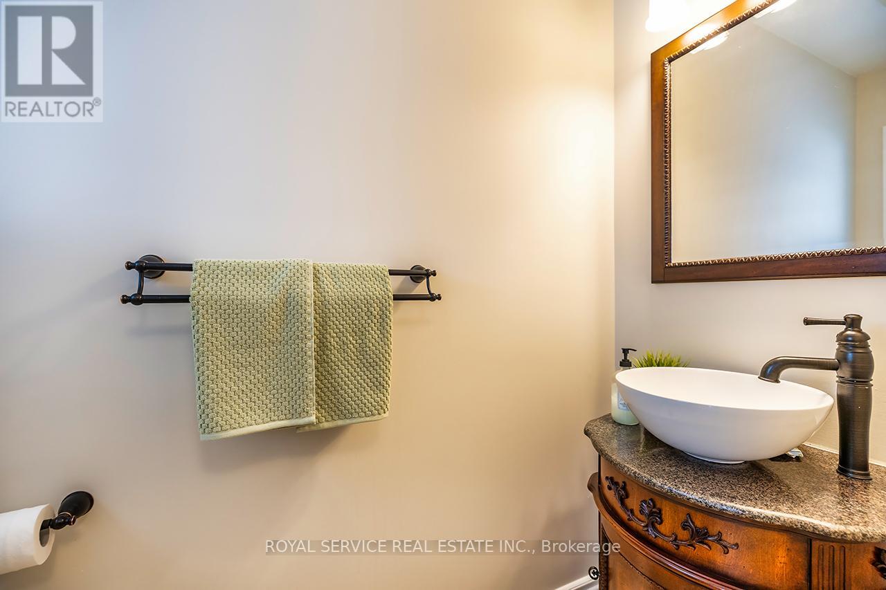 66 Stillwell Lane, Clarington, Ontario  L1B 1R4 - Photo 19 - E12926062