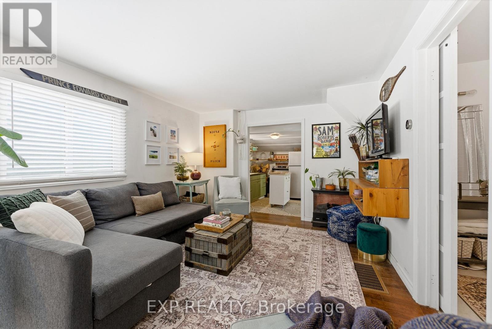 41 Lake Street, Prince Edward County, Ontario  K0K 2T0 - Photo 11 - X12684368