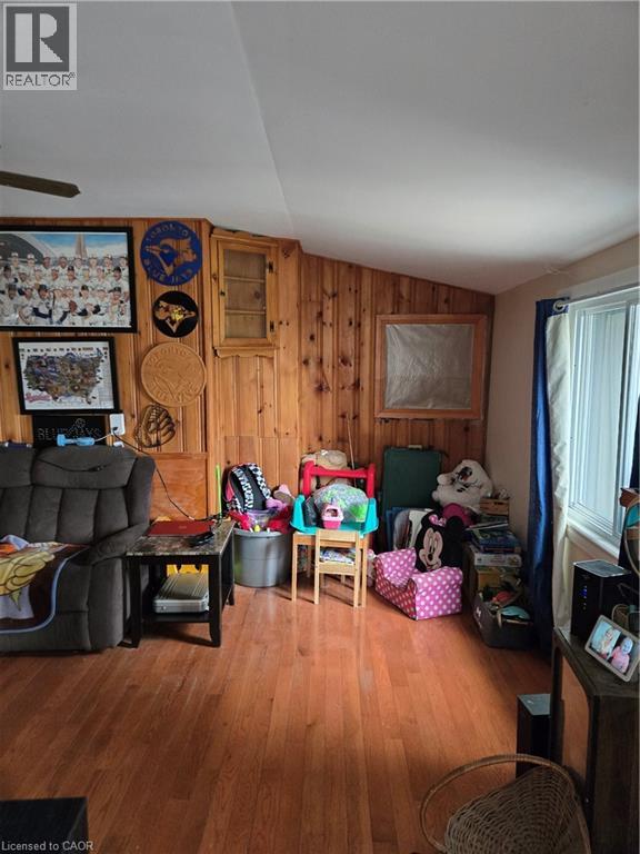 21 Lincoln Avenue, St. Catharines, Ontario  L2P 2C7 - Photo 8 - 40814452