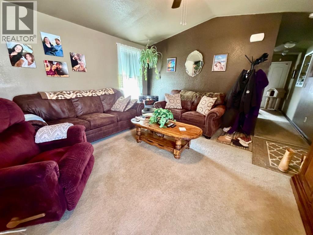 206 Railway Avenue, Coaldale, Alberta  T1M 0A7 - Photo 13 - A2296499