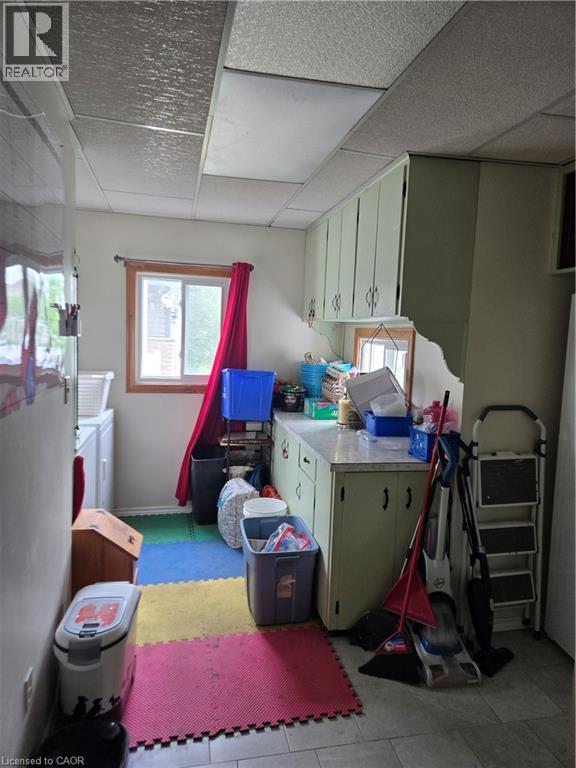 21 Lincoln Avenue, St. Catharines, Ontario  L2P 2C7 - Photo 7 - 40814452