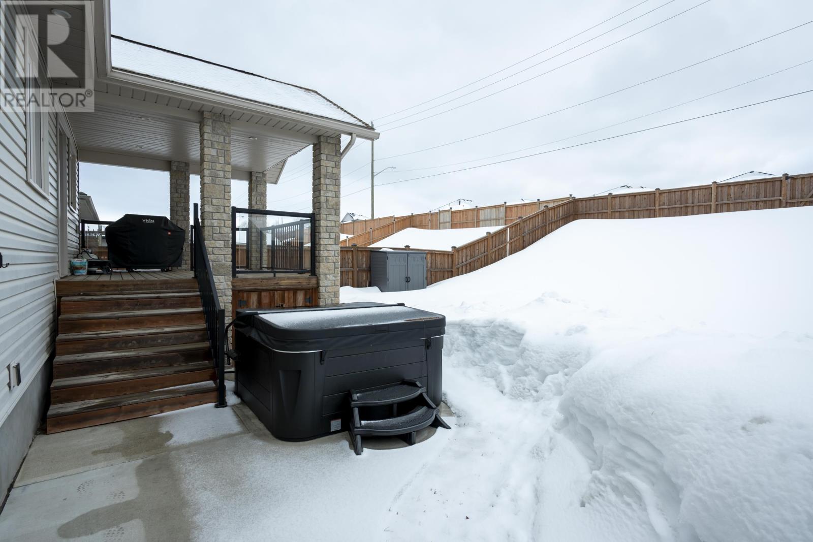 333 Ruby Cres, Thunder Bay, Ontario  P7G 2S9 - Photo 43 - TB2600547