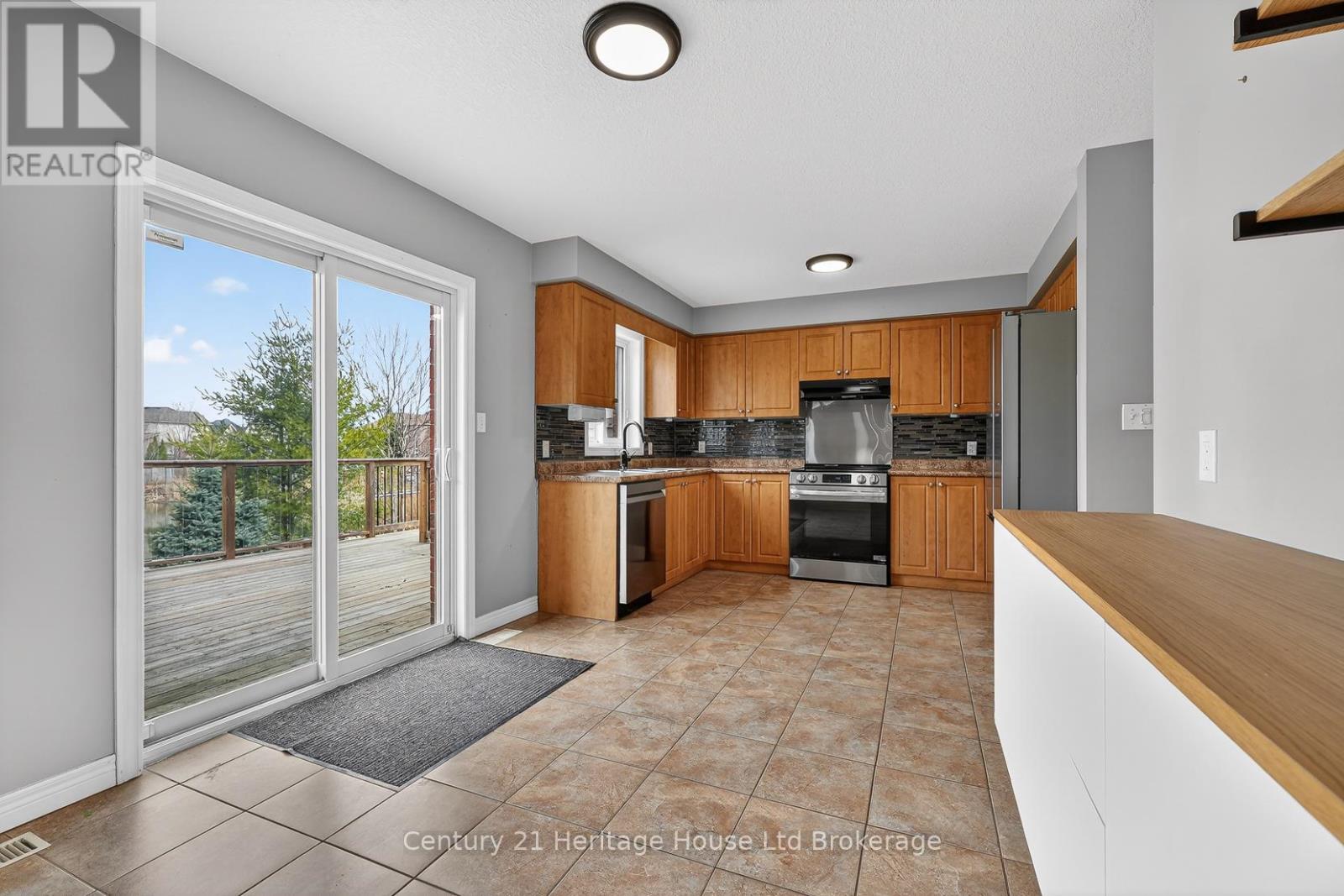 215 Munnoch Boulevard, Woodstock, Ontario  N4T 1V7 - Photo 15 - X12926204