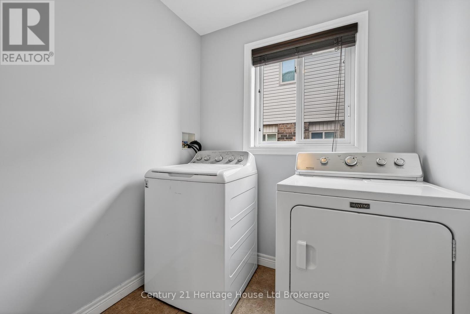 215 Munnoch Boulevard, Woodstock, Ontario  N4T 1V7 - Photo 22 - X12926204