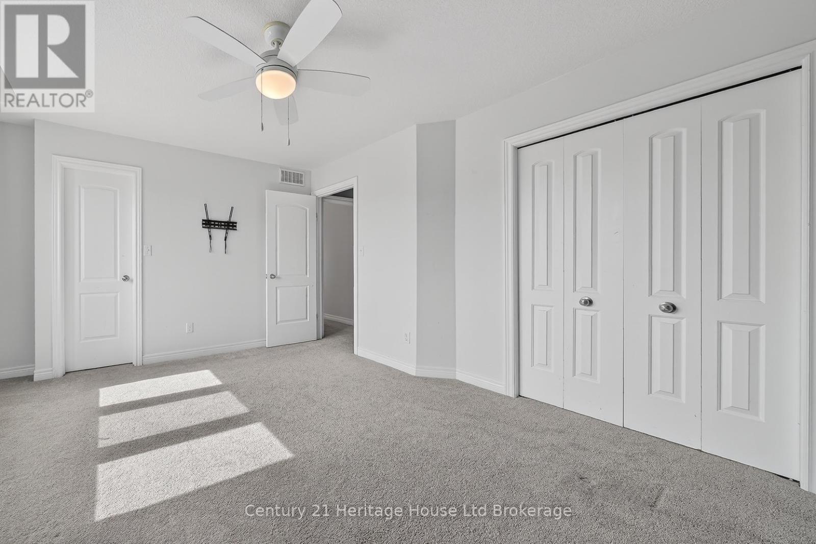 215 Munnoch Boulevard, Woodstock, Ontario  N4T 1V7 - Photo 31 - X12926204