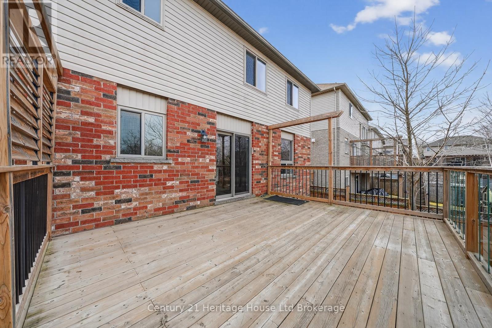 215 Munnoch Boulevard, Woodstock, Ontario  N4T 1V7 - Photo 48 - X12926204