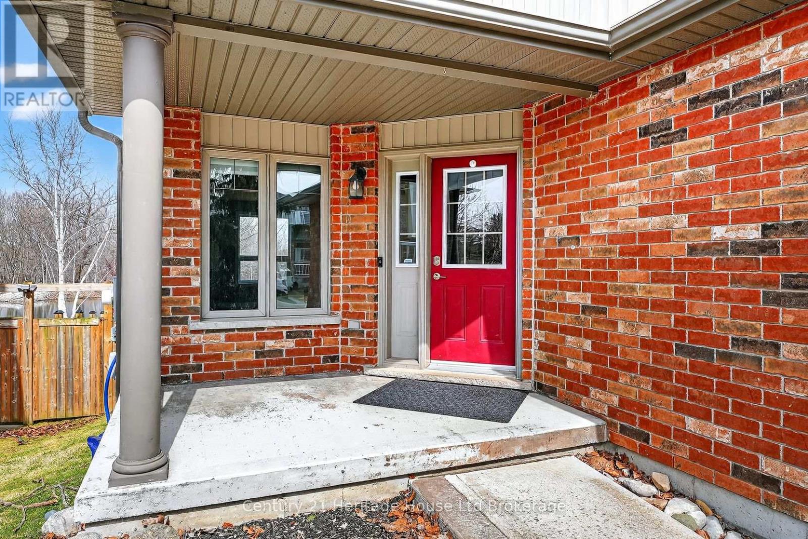 215 Munnoch Boulevard, Woodstock, Ontario  N4T 1V7 - Photo 5 - X12926204