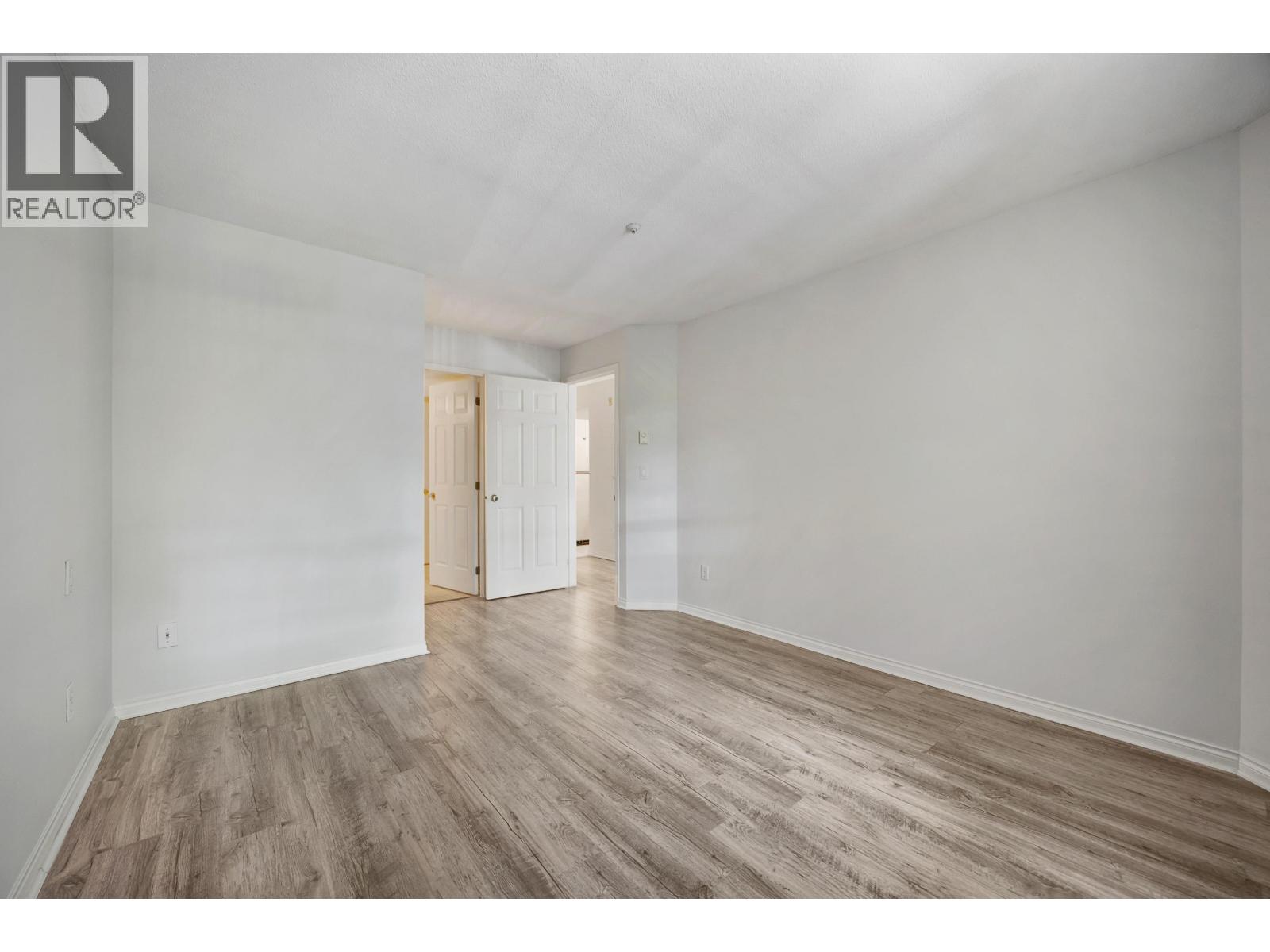 206 2990 Princess Crescent, Coquitlam, British Columbia  V3B 7R3 - Photo 24 - R3104035