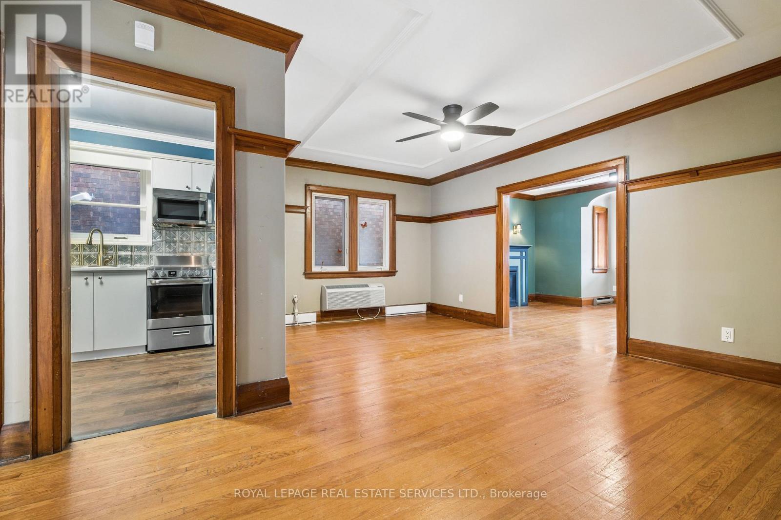 153a Jane Street, Toronto (Runnymede-Bloor West Village), Ontario  M6S 3Y8 - Photo 4 - W12923808