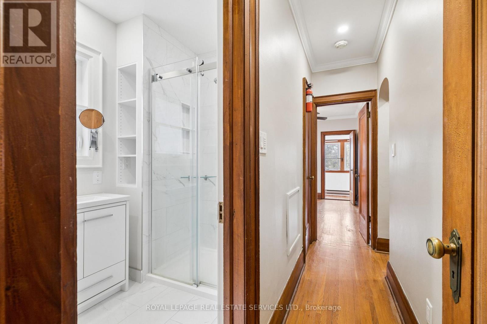 153a Jane Street, Toronto (Runnymede-Bloor West Village), Ontario  M6S 3Y8 - Photo 16 - W12923808