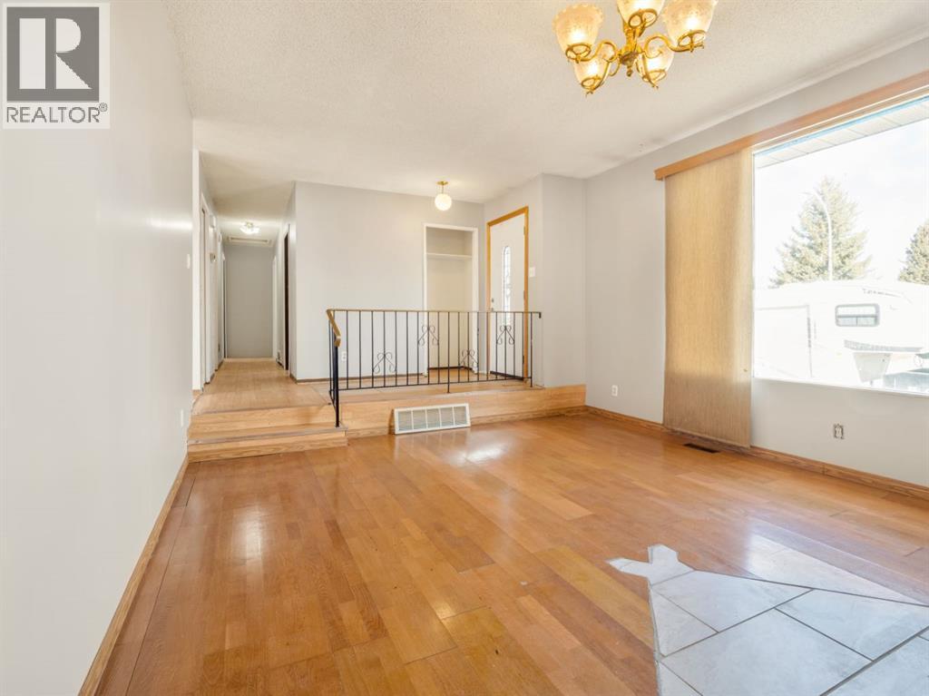 450 4 Avenue E, Cardston, Alberta  T0K 0K0 - Photo 5 - A2285358