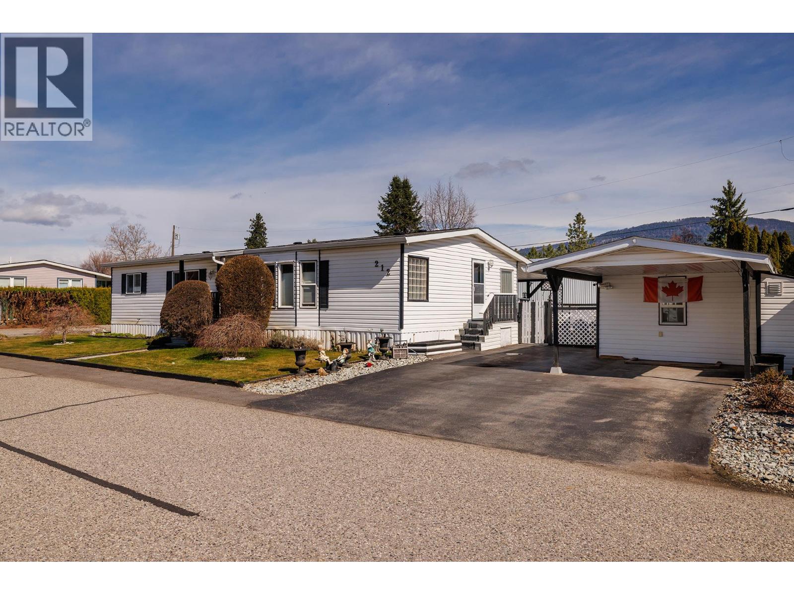720 Commonwealth Road Unit# 212, Kelowna, British Columbia  V4V 1S1 - Photo 1 - 10379719