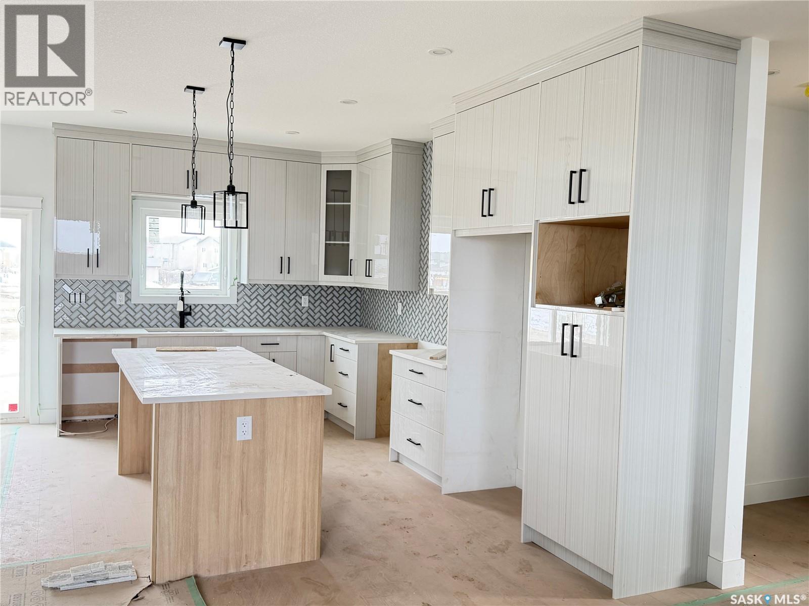 983 Nightingale Bend, Saskatoon, Saskatchewan  S7L 6Y3 - Photo 1 - SK027093