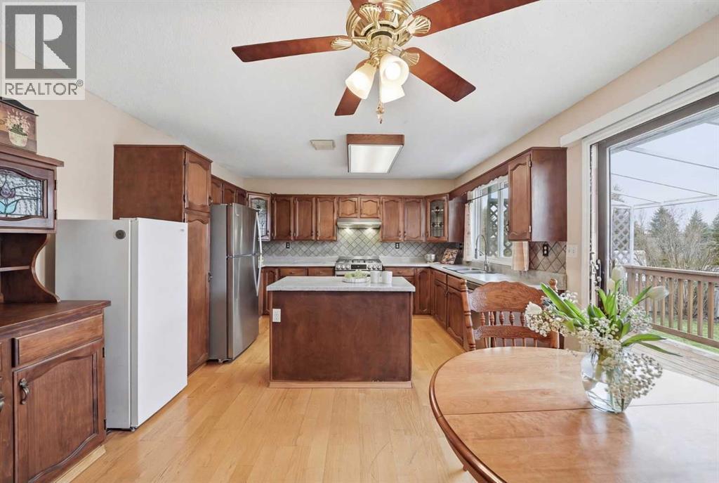 14 Rasmussen Place, Standard, Alberta  T0J 3G0 - Photo 8 - A2291646