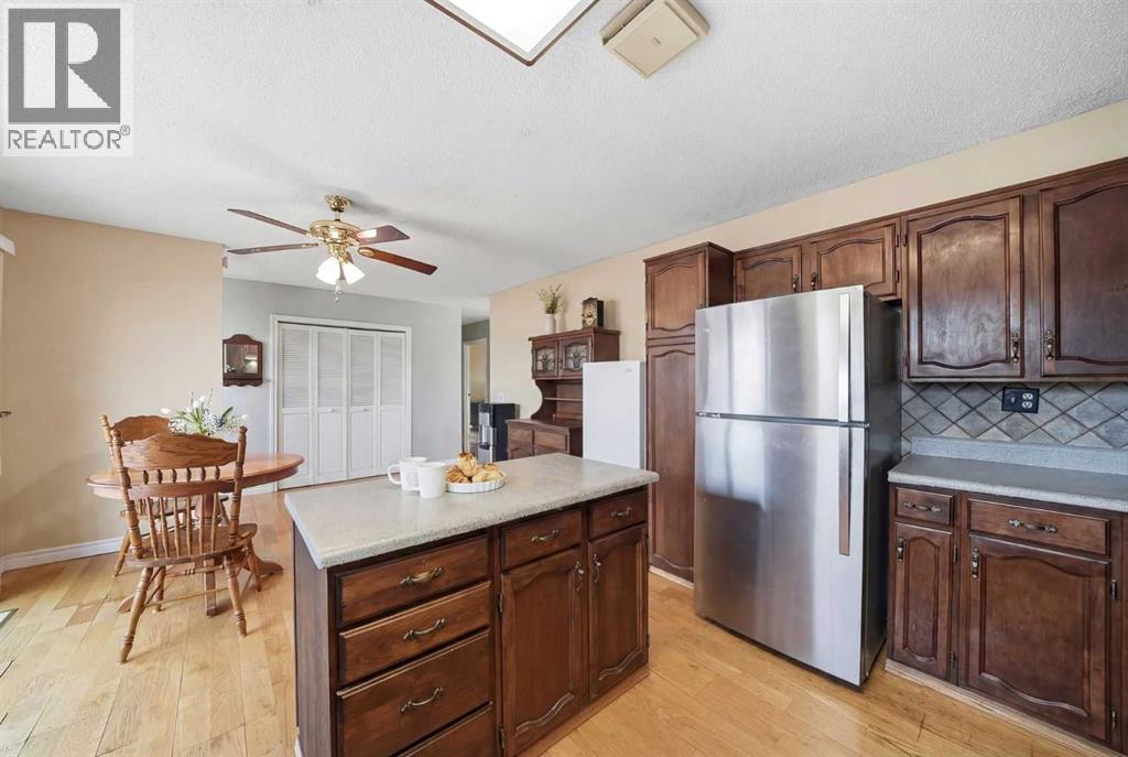 14 Rasmussen Place, Standard, Alberta  T0J 3G0 - Photo 10 - A2291646