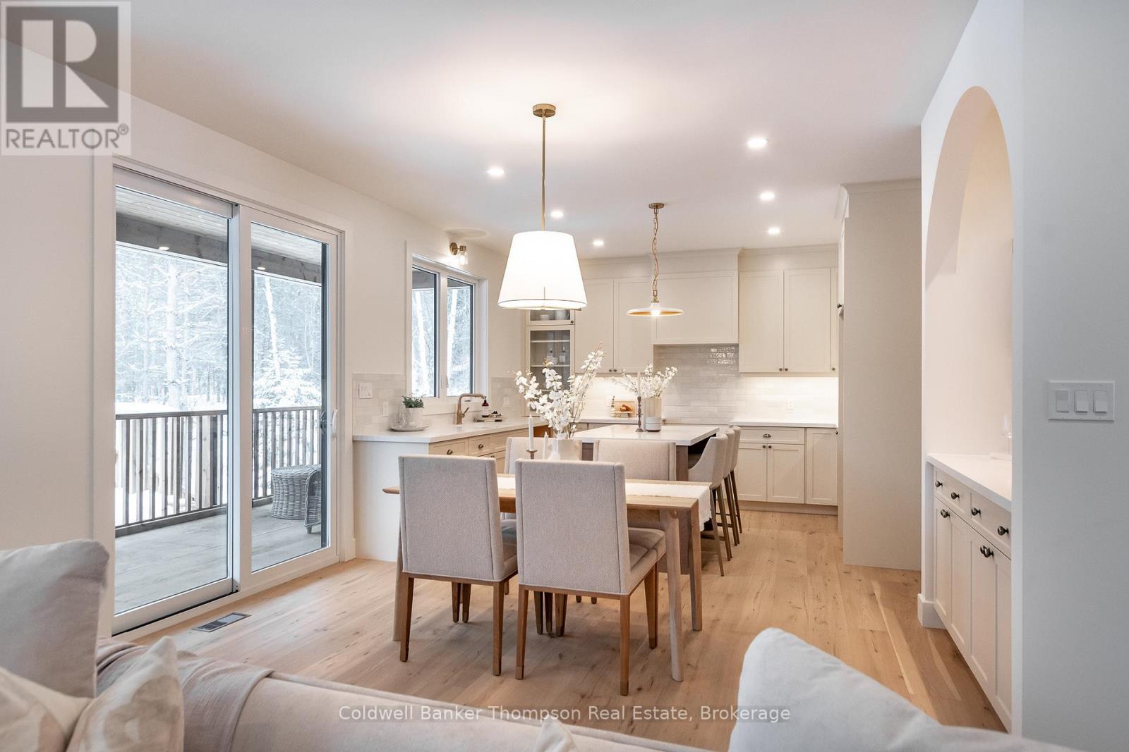 43 Bethune Road N, Huntsville, Ontario P1H 2J2 - Photo 4 - X12926162