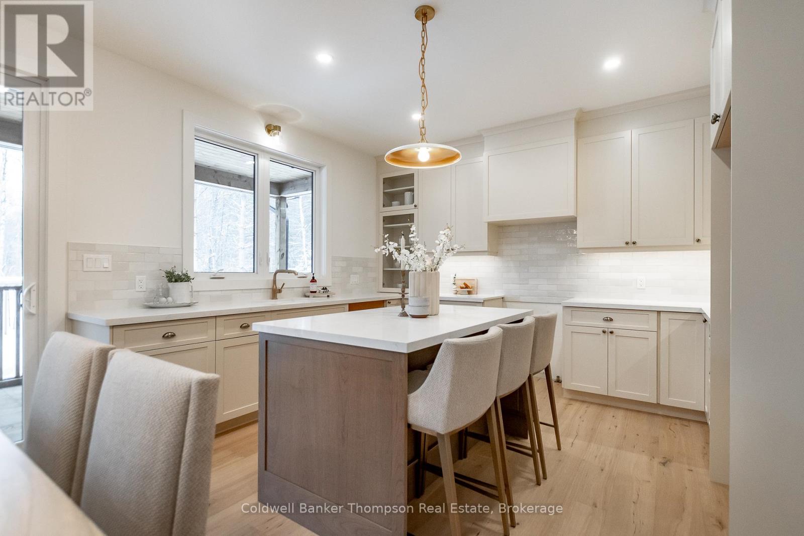 43 Bethune Road N, Huntsville, Ontario P1H 2J2 - Photo 5 - X12926162