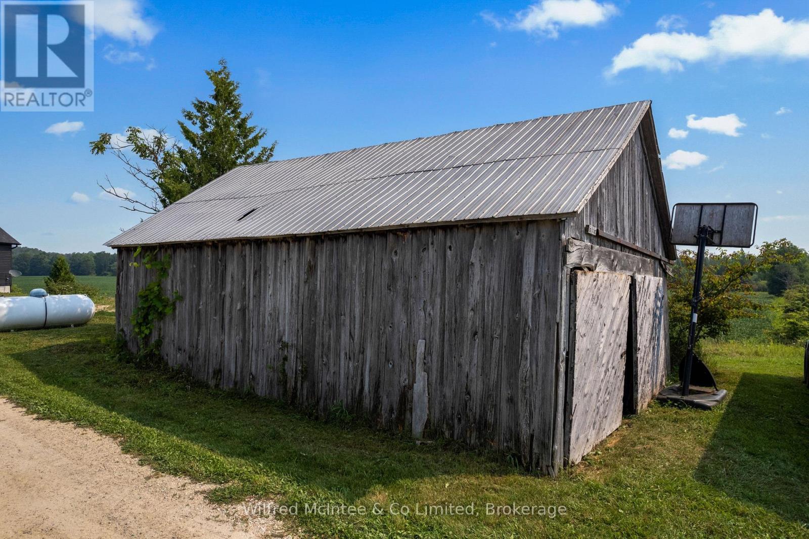 574461 Sideroad 40, West Grey, Ontario  N0C 1H0 - Photo 37 - X12926210