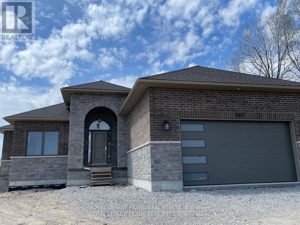 580 Patterson Road, Kawartha Lakes, Ontario  K0M 1N0 - Photo 2 - X12926200