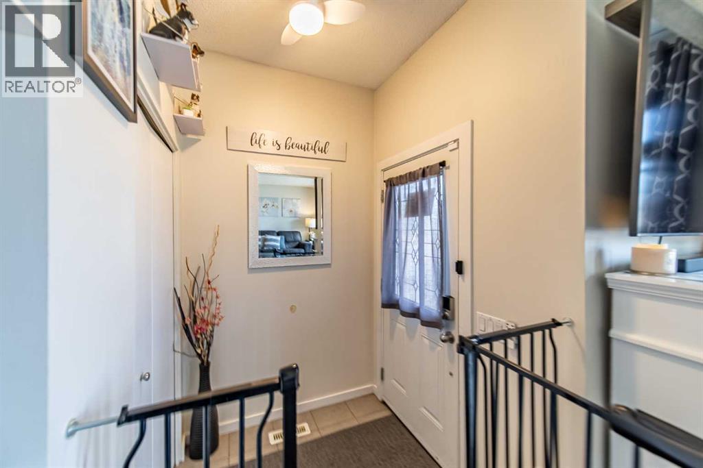 7836 20a Street Se, Calgary, Alberta  T2C 1Y5 - Photo 4 - A2295283