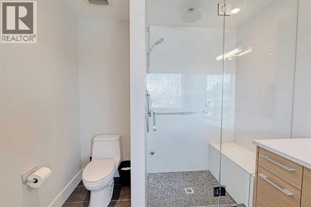 2418 24a Street Sw, Calgary, Alberta  T3E 1W1 - Photo 21 - A2295875