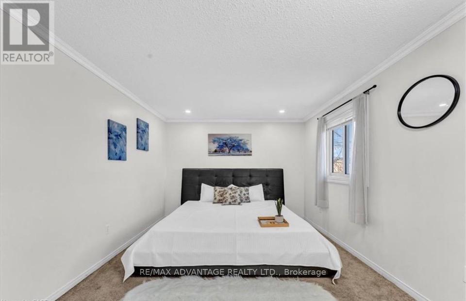 17 - 217 Martinet Avenue, London East, Ontario  N5V 4P5 - Photo 14 - X12926134