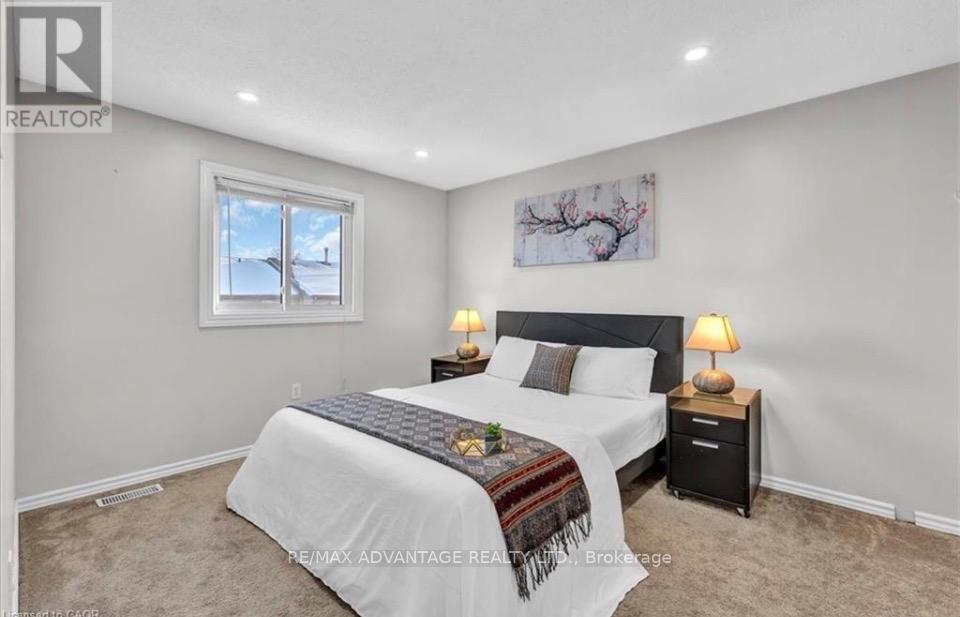 17 - 217 Martinet Avenue, London East, Ontario  N5V 4P5 - Photo 17 - X12926134