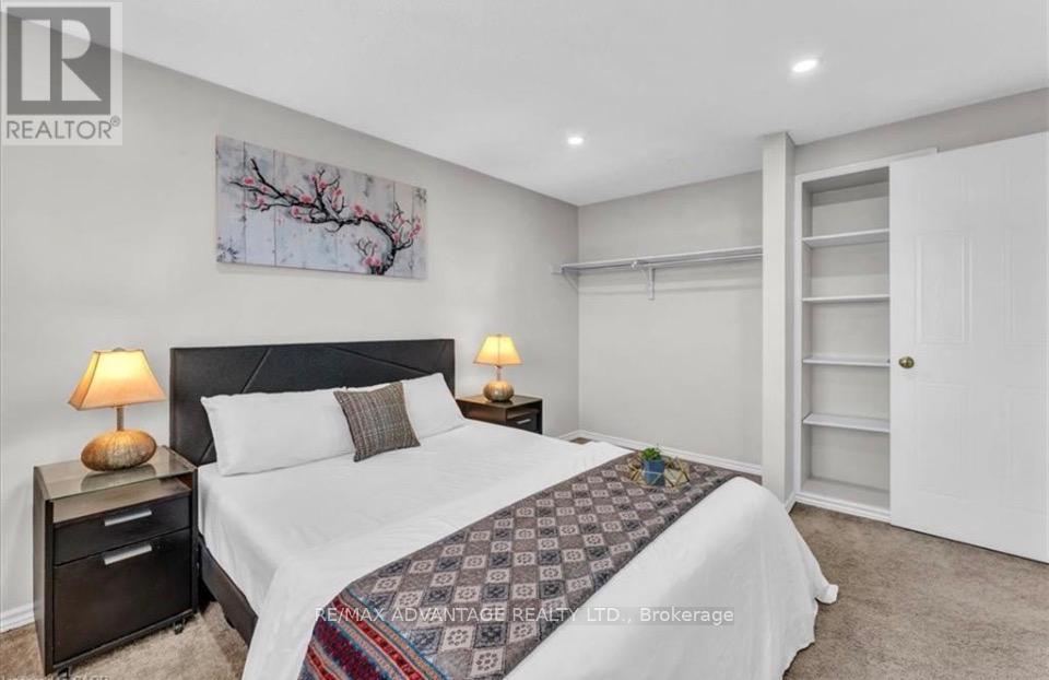 17 - 217 Martinet Avenue, London East, Ontario  N5V 4P5 - Photo 19 - X12926134