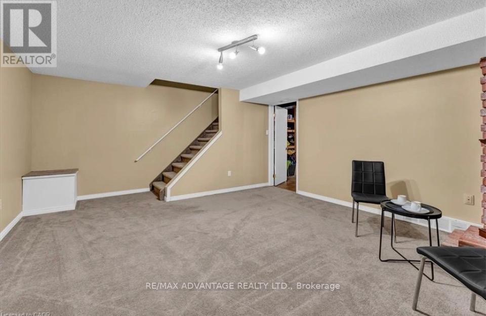 17 - 217 Martinet Avenue, London East, Ontario  N5V 4P5 - Photo 25 - X12926134