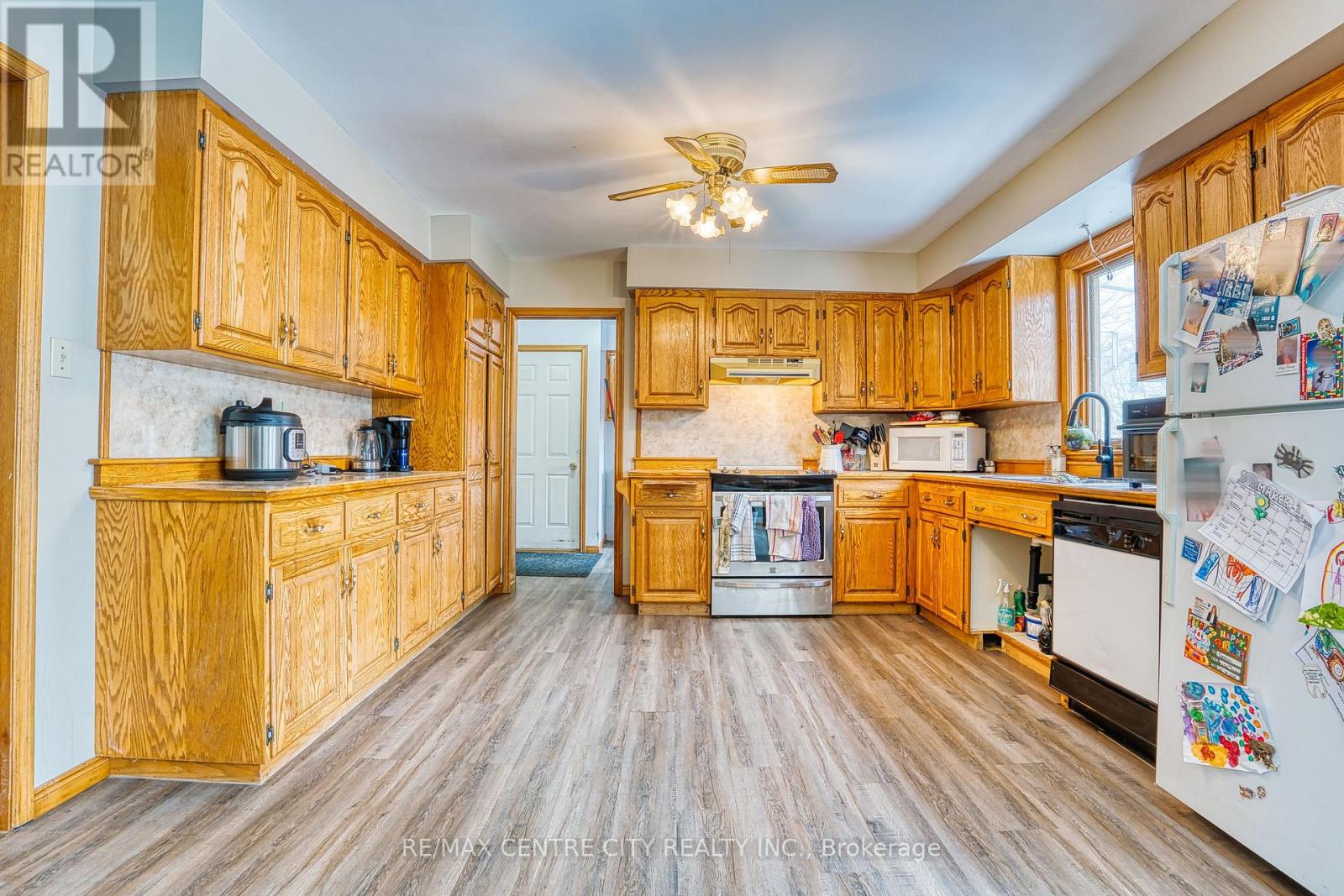 520 Victoria Street, Minto, Ontario  N0G 2P0 - Photo 14 - X12926198