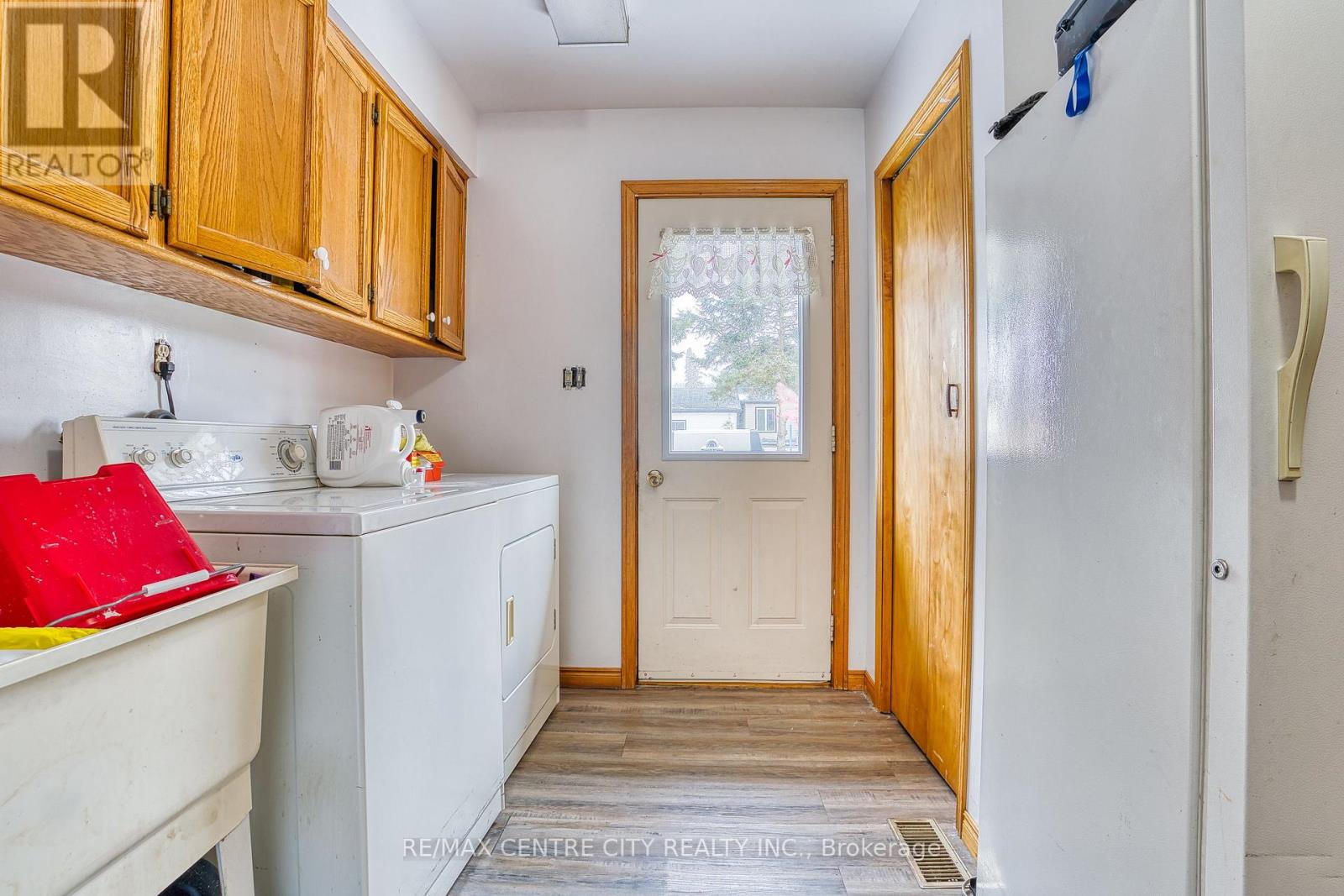 520 Victoria Street, Minto, Ontario  N0G 2P0 - Photo 17 - X12926198