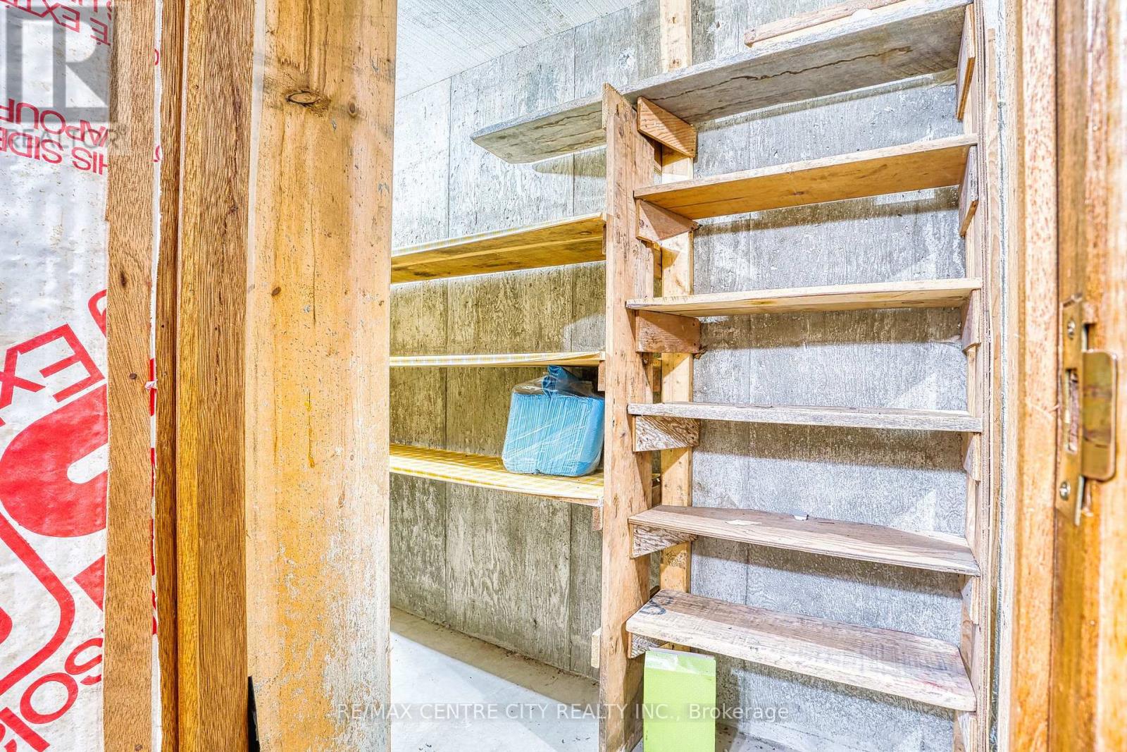 520 Victoria Street, Minto, Ontario  N0G 2P0 - Photo 18 - X12926198