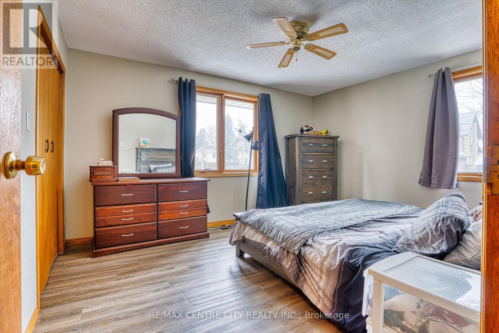 520 Victoria Street, Minto, Ontario  N0G 2P0 - Photo 9 - X12926198