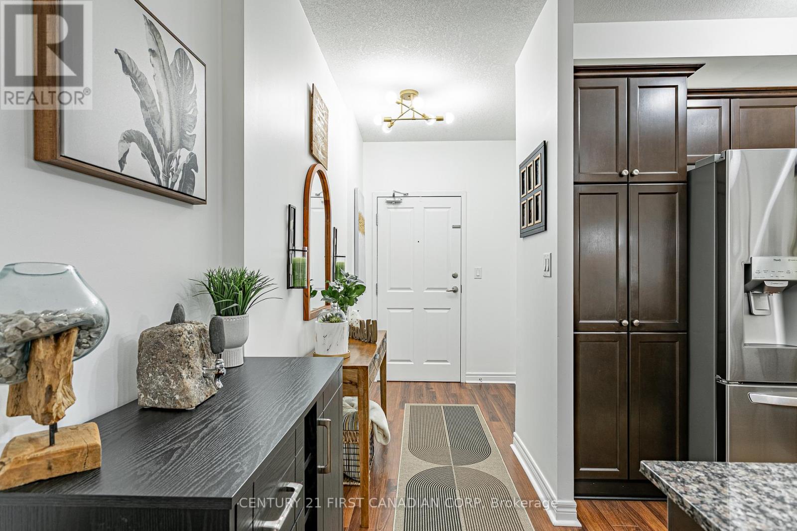 312 - 1030 Coronation Drive, London North, Ontario  N6G 0G5 - Photo 4 - X12926216