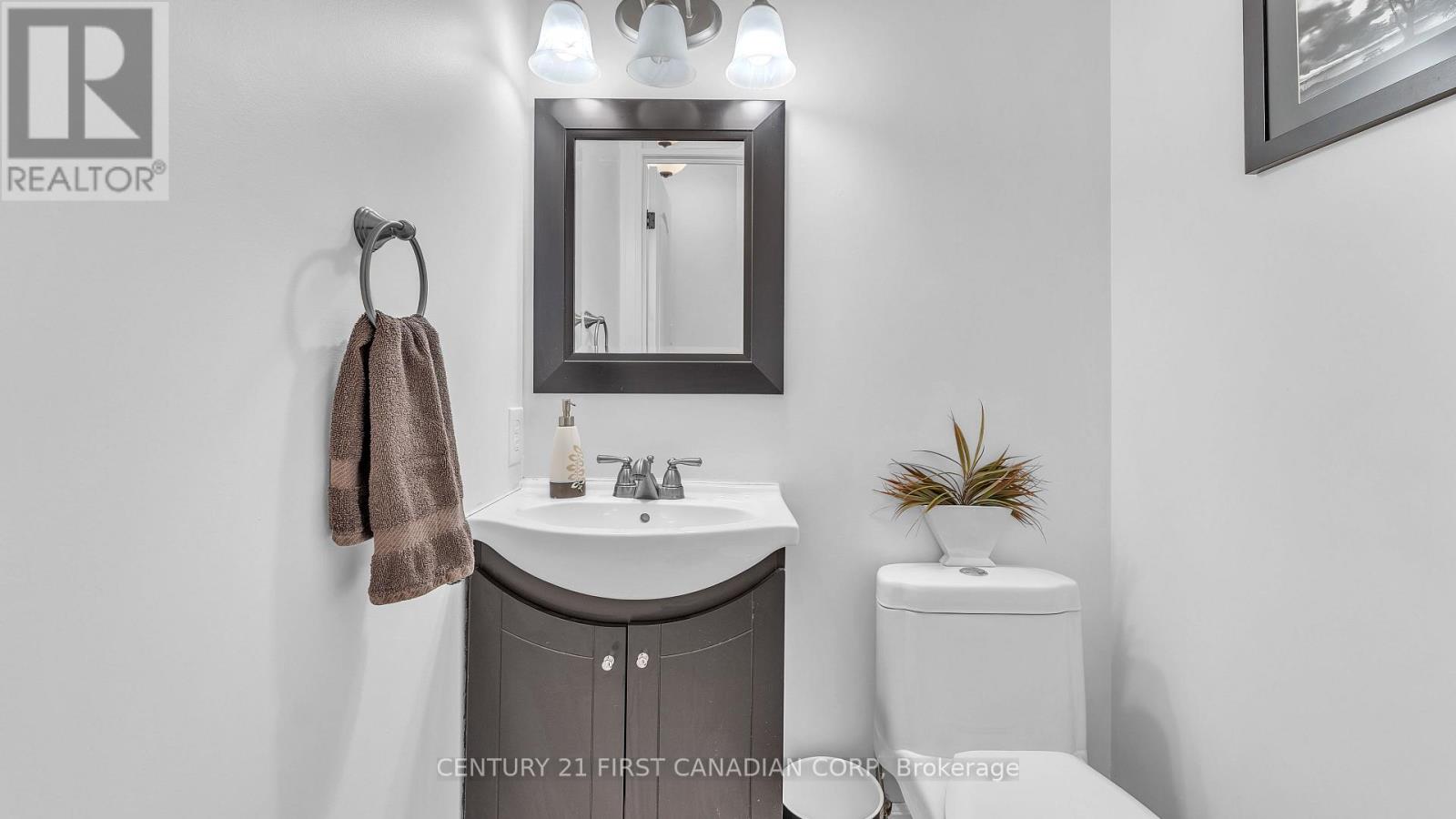 10 Alayne Crescent, London South, Ontario  N6E 2A3 - Photo 11 - X12926224