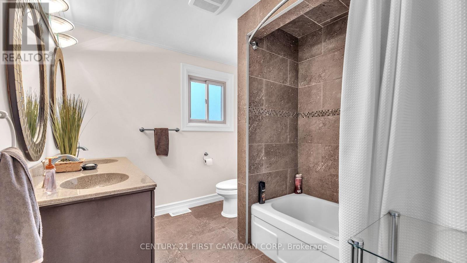 10 Alayne Crescent, London South, Ontario  N6E 2A3 - Photo 14 - X12926224