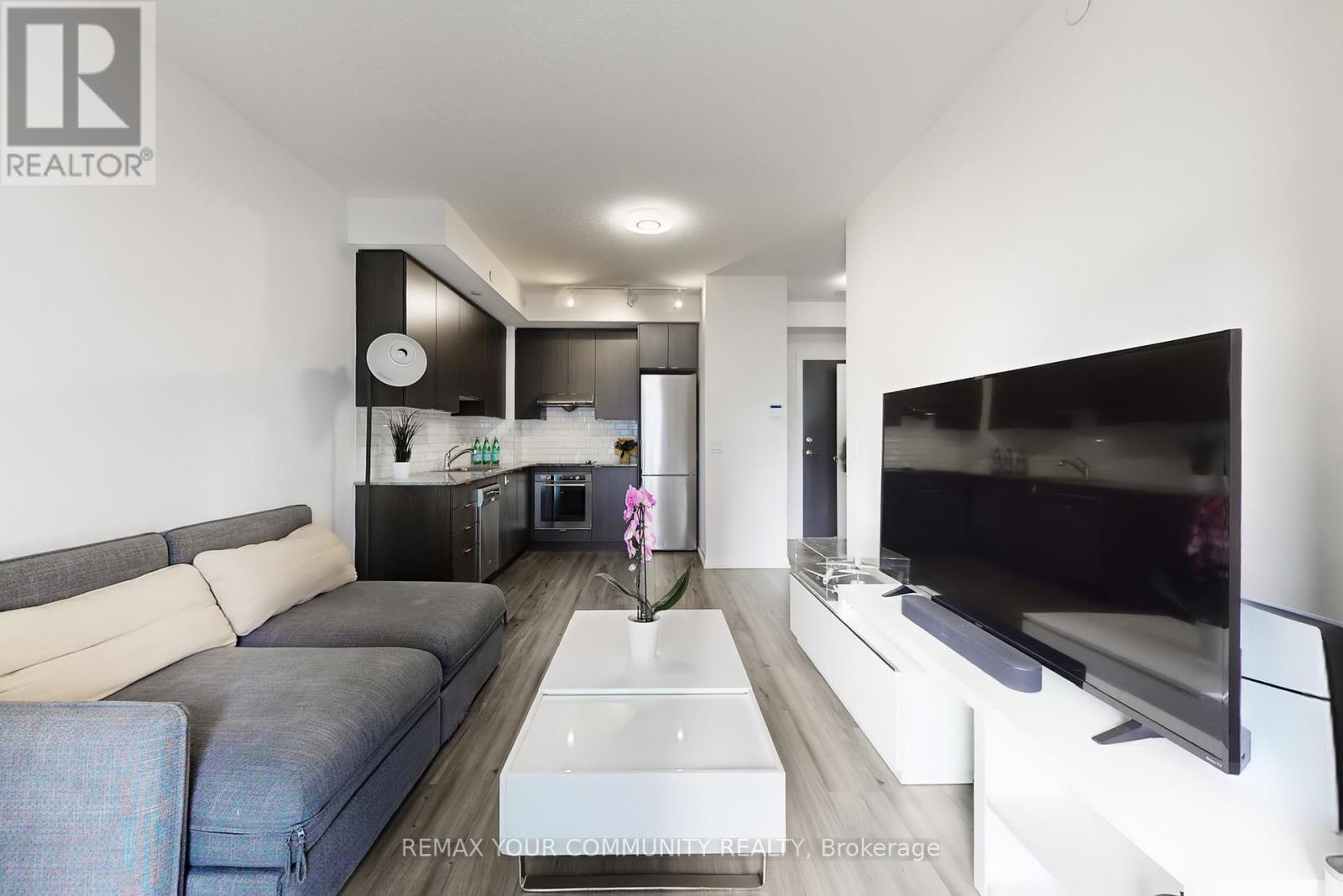 207a - 50 Ann O'reilly Road, Toronto, Ontario  M5J 0C9 - Photo 11 - C12926116