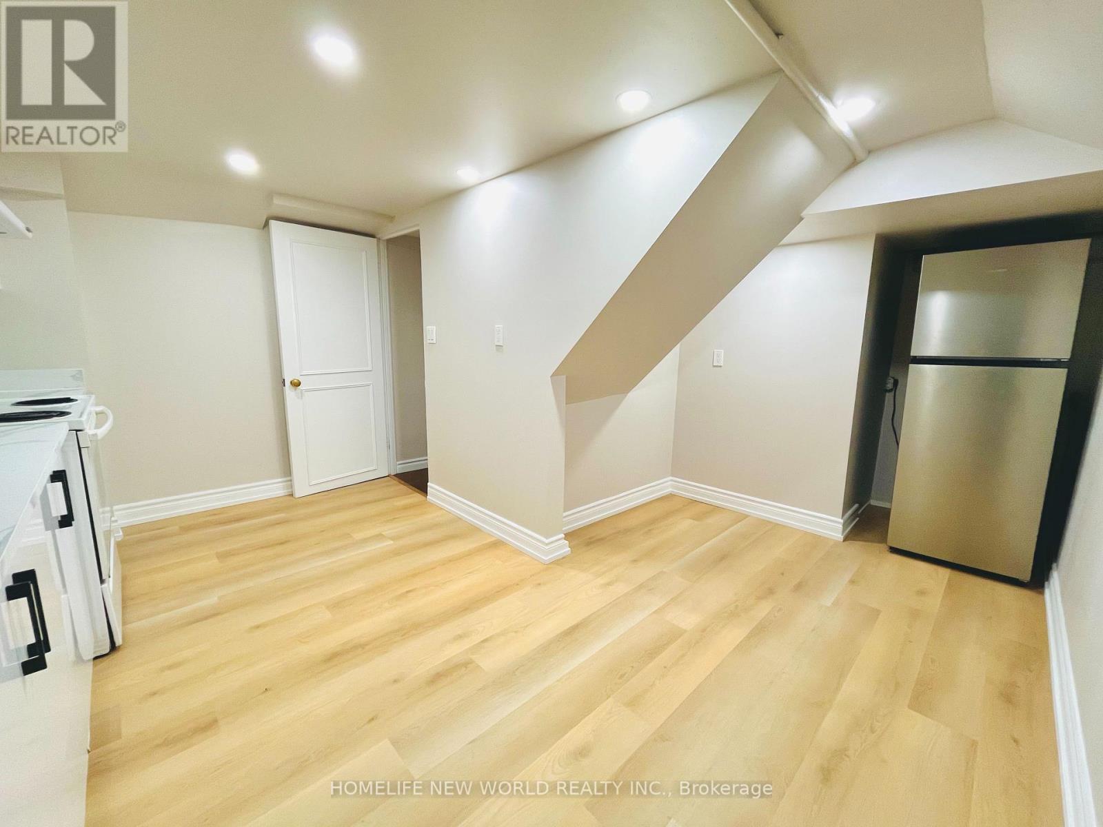 Bsmt - 298 Empress Avenue, Toronto (Willowdale East), Ontario  M2N 3V4 - Photo 6 - C12926174