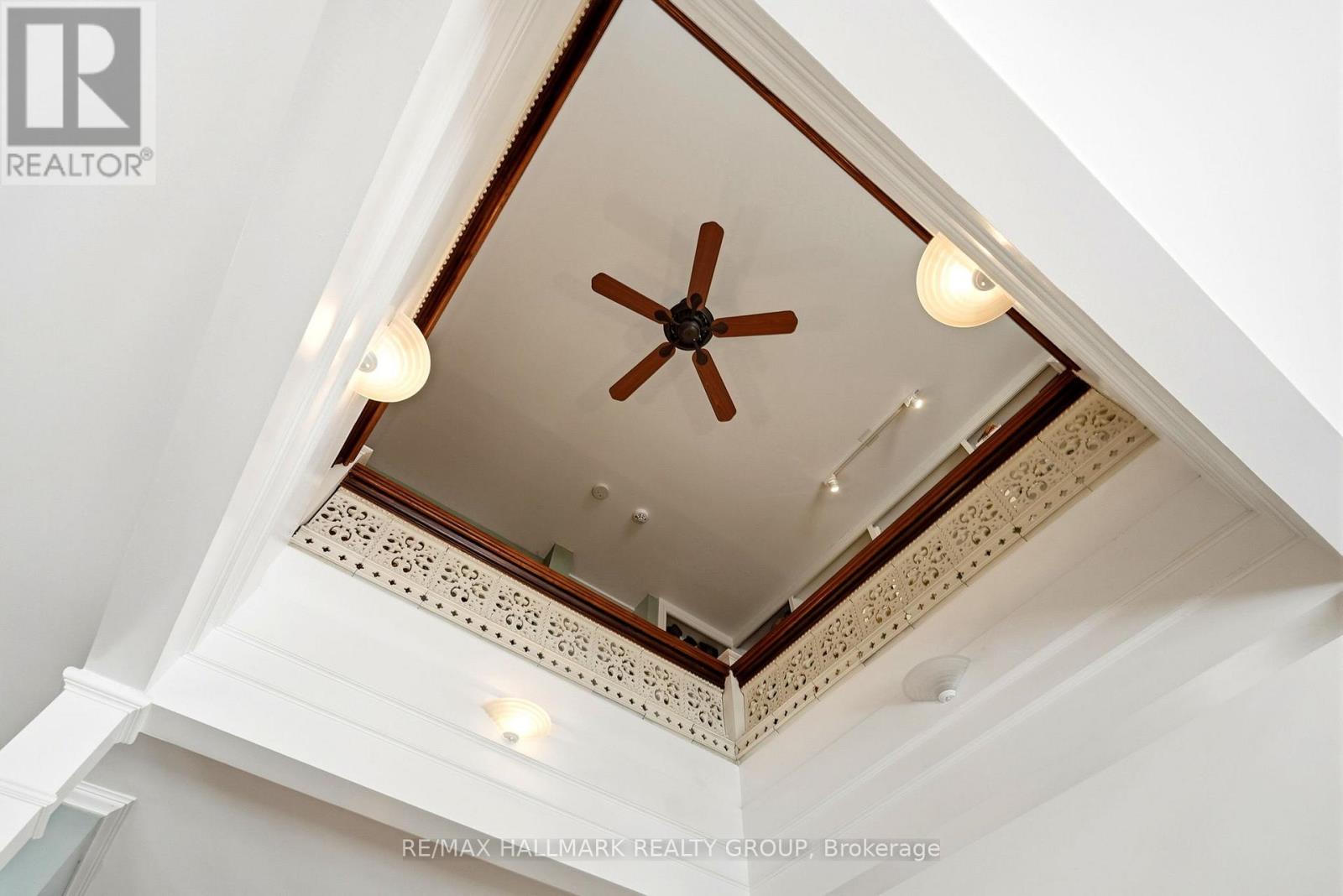 53 Scrivens Street, Ottawa, Ontario  K2B 8M6 - Photo 38 - X12926124