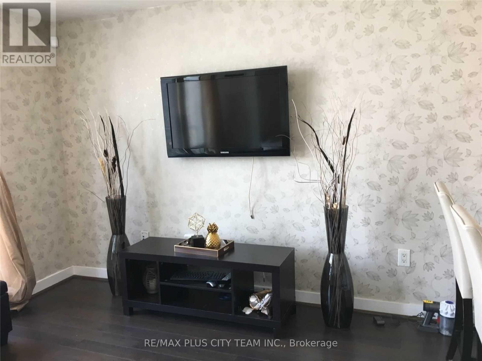 2105 - 10 Navy Wharf Court, Toronto (Waterfront Communities), Ontario  M5V 3V2 - Photo 7 - C12926188