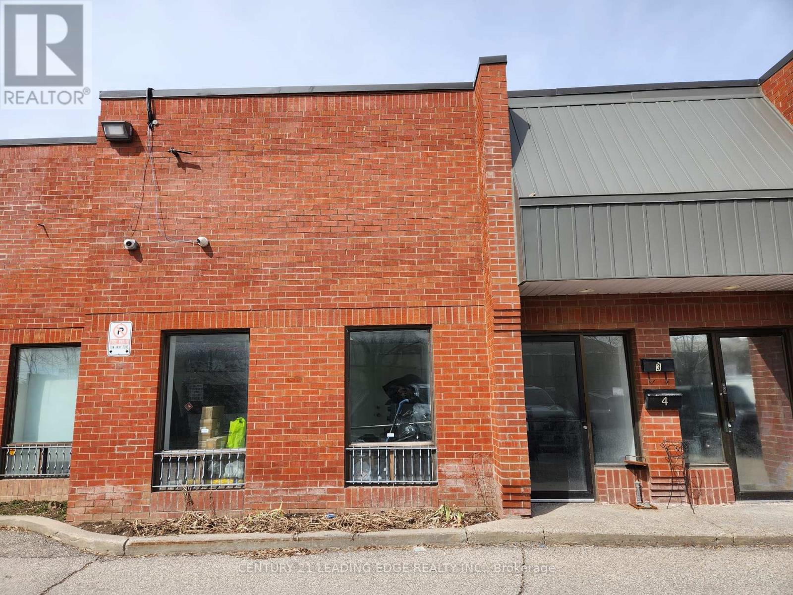 3 - 52 AIRVIEW ROAD, Toronto, Ontario