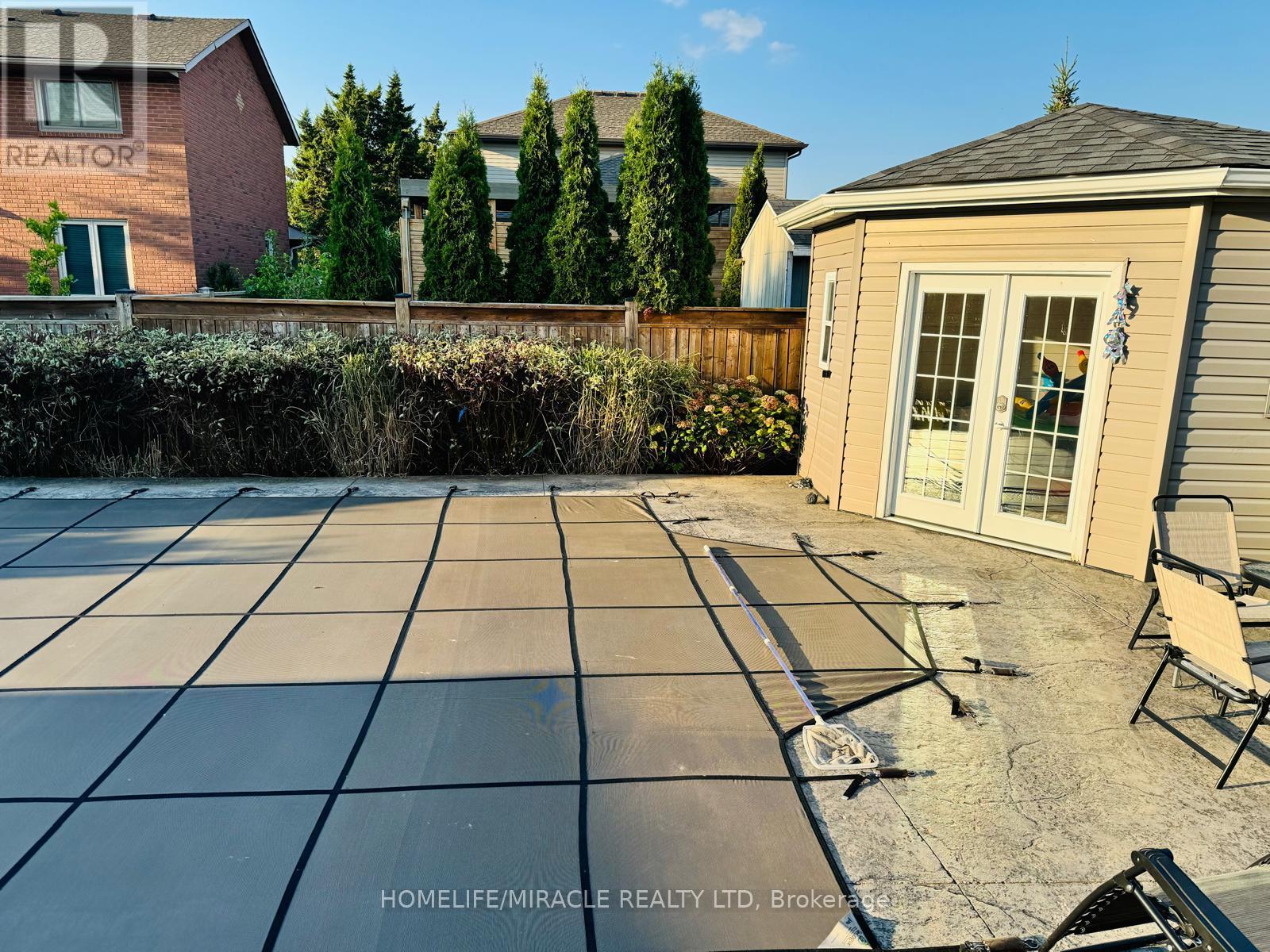 100 Creekside Drive, Welland, Ontario  L3C 0B4 - Photo 28 - X12921268