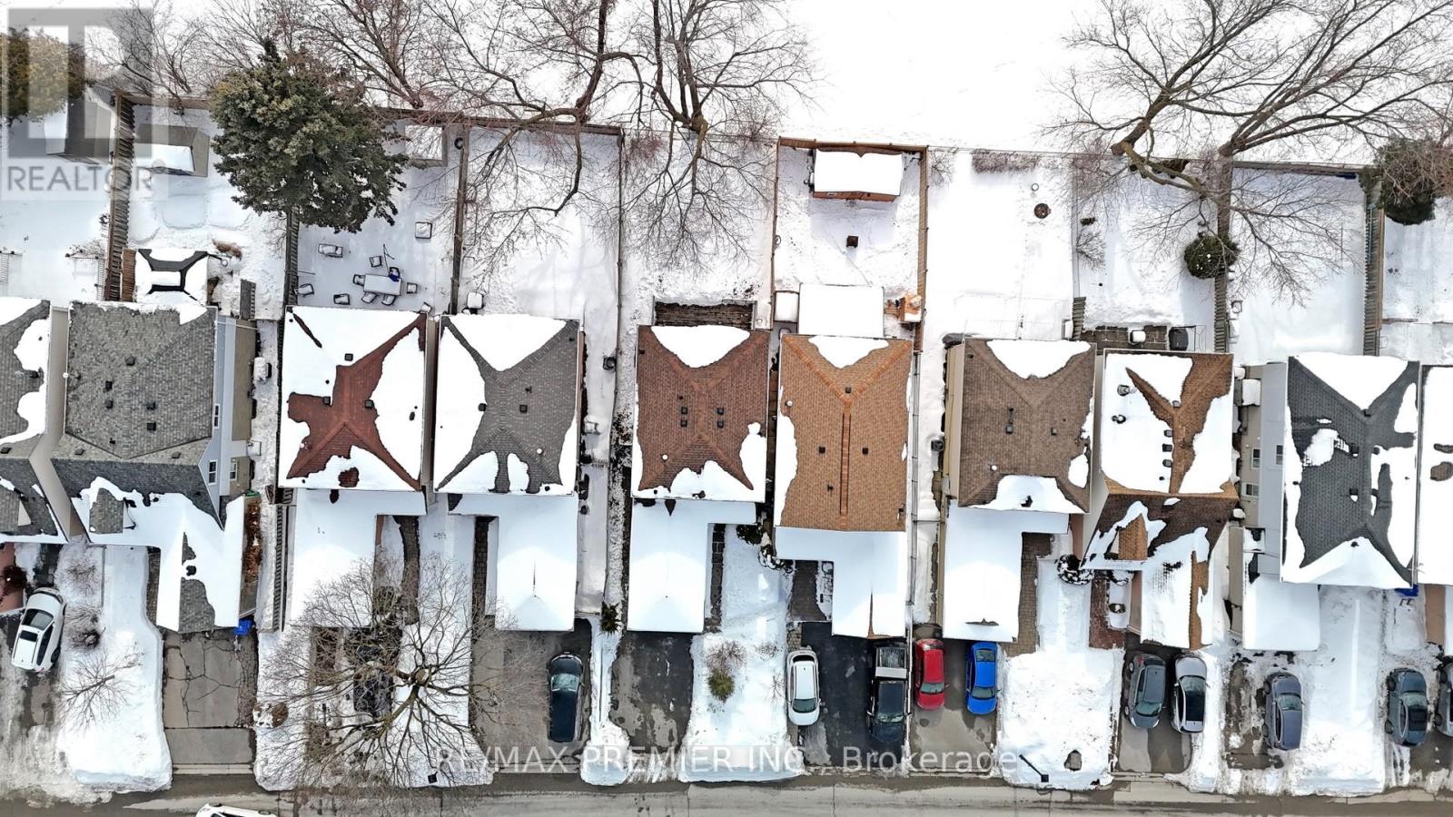 742 Beman Drive, Newmarket (Huron Heights-Leslie Valley), Ontario  L3Y 4Z2 - Photo 48 - N12926114