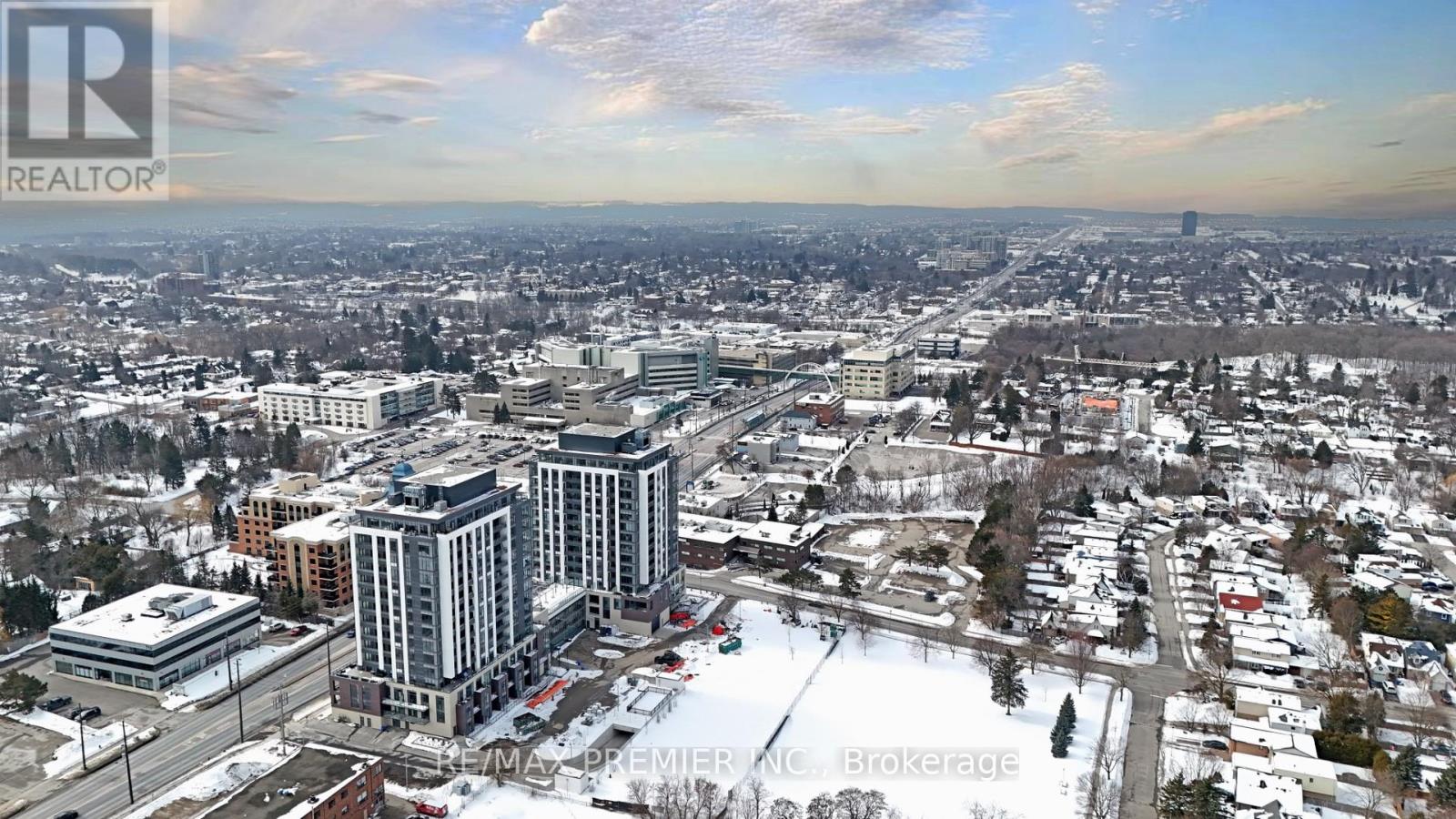 742 Beman Drive, Newmarket (Huron Heights-Leslie Valley), Ontario  L3Y 4Z2 - Photo 50 - N12926114