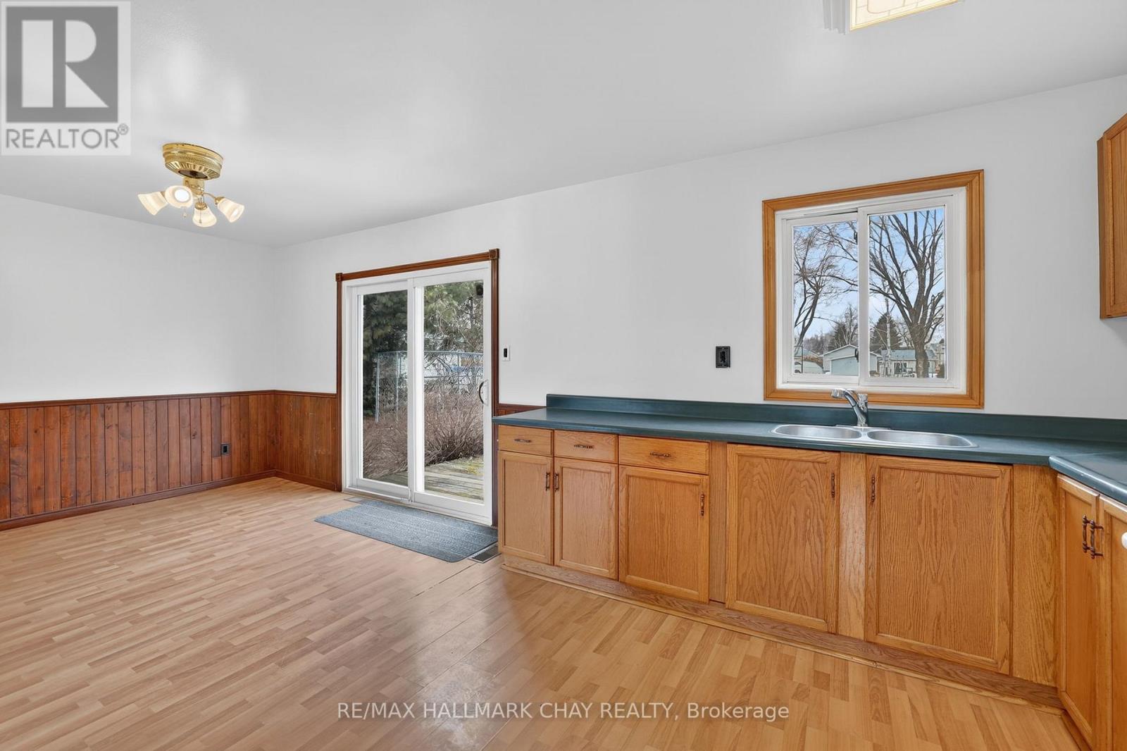 42 Princess Drive, Adjala-Tosorontio (Lisle), Ontario  L0M 1M0 - Photo 13 - N12926170