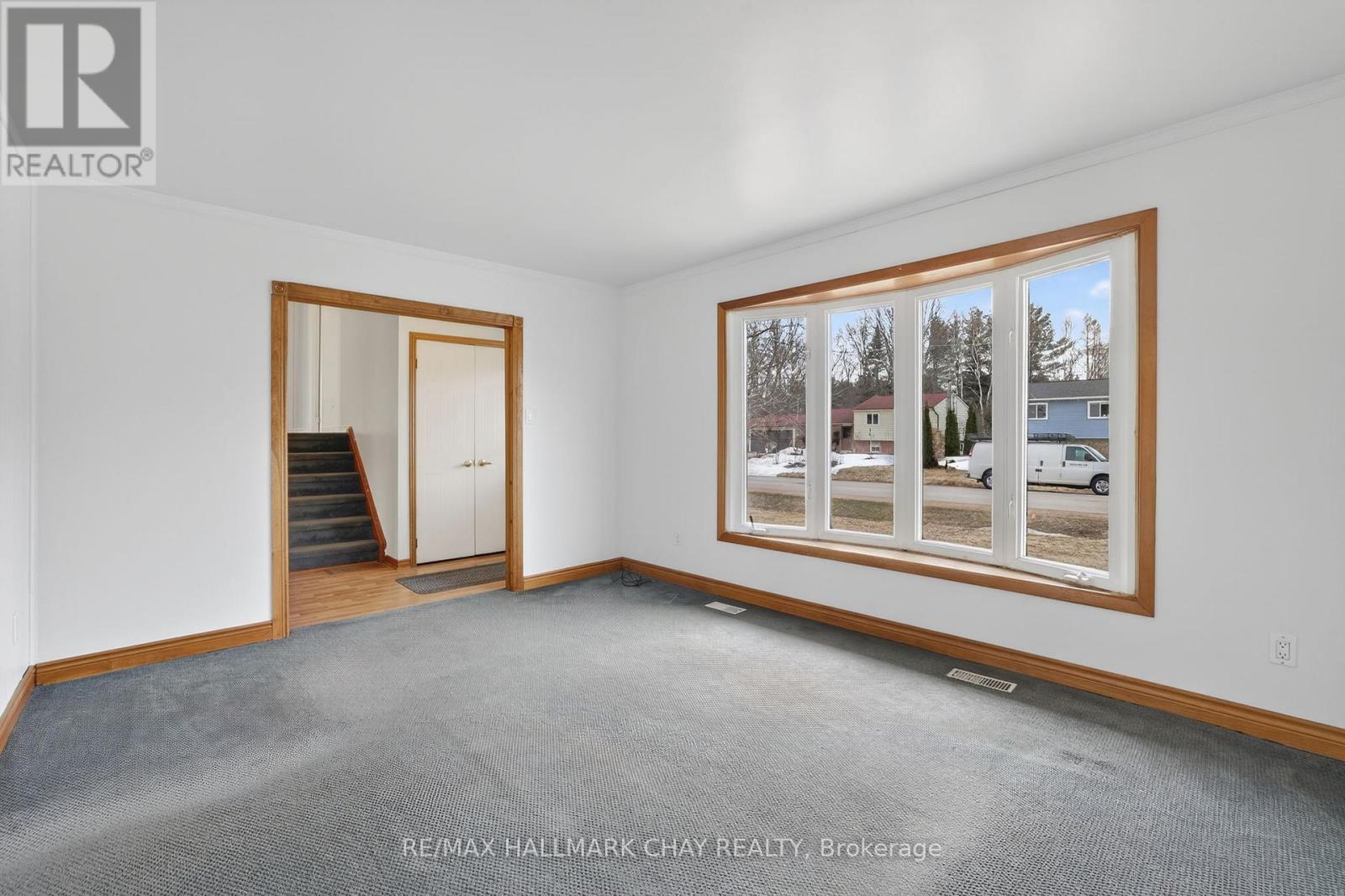 42 Princess Drive, Adjala-Tosorontio (Lisle), Ontario  L0M 1M0 - Photo 14 - N12926170