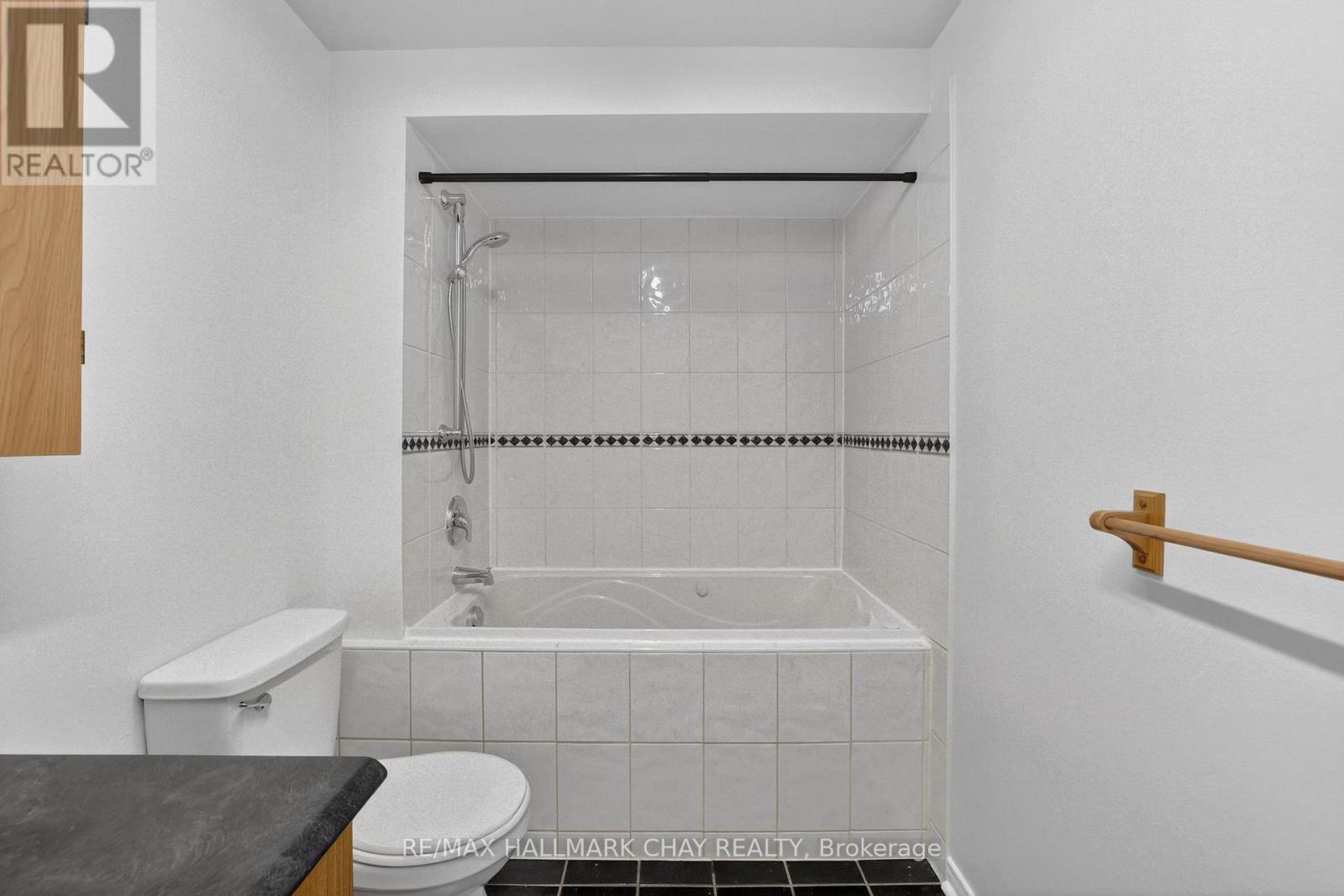 42 Princess Drive, Adjala-Tosorontio (Lisle), Ontario  L0M 1M0 - Photo 18 - N12926170