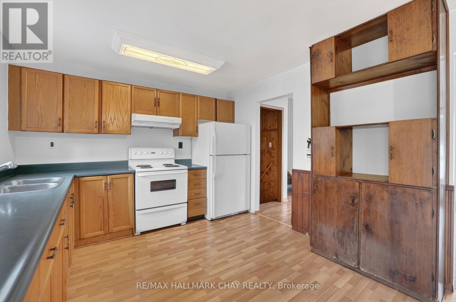 42 Princess Drive, Adjala-Tosorontio (Lisle), Ontario  L0M 1M0 - Photo 6 - N12926170