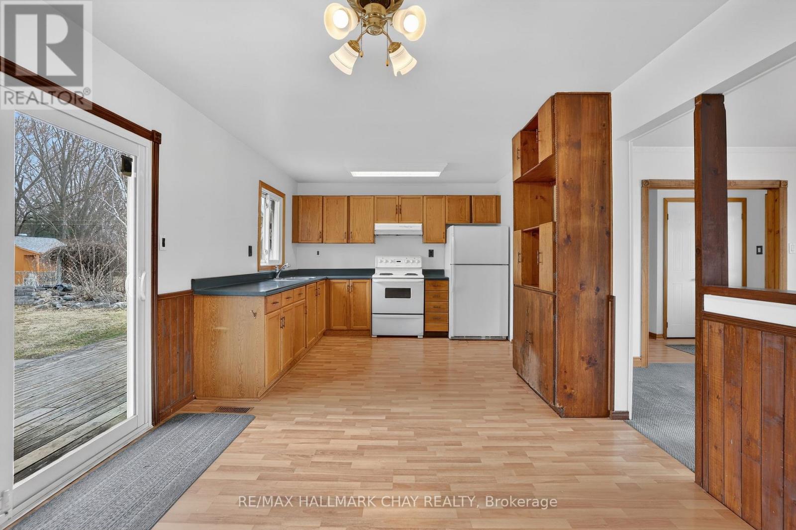 42 Princess Drive, Adjala-Tosorontio (Lisle), Ontario  L0M 1M0 - Photo 9 - N12926170